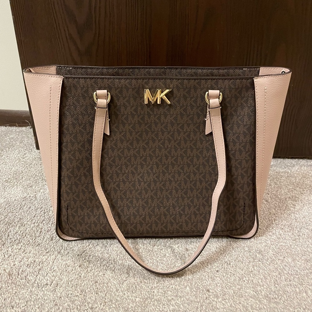 MICHAEL Michael Kors SYLVIA Medium Logo Tote Bag